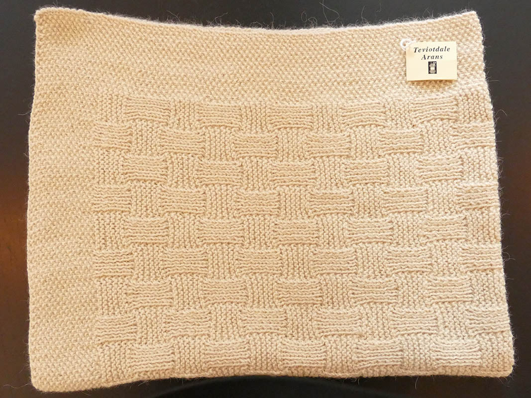 Teviotdale Arans - Baby blanket knitted biege